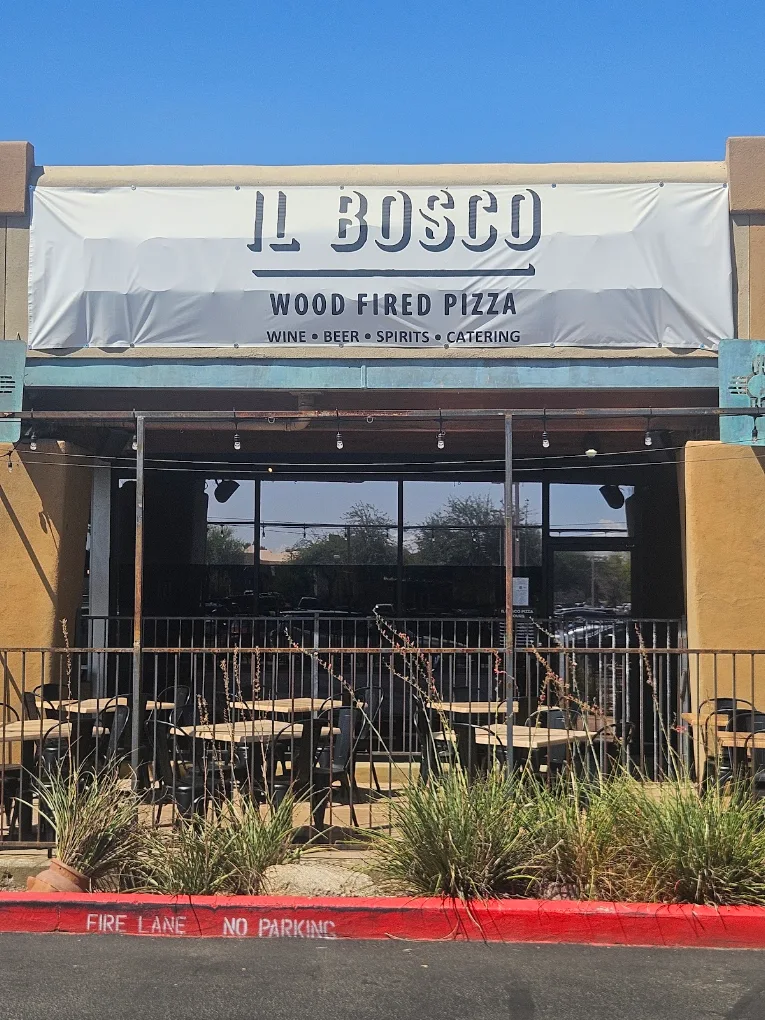 Exterior of IL Bosco Pizza on McClintock Drive in Tempe